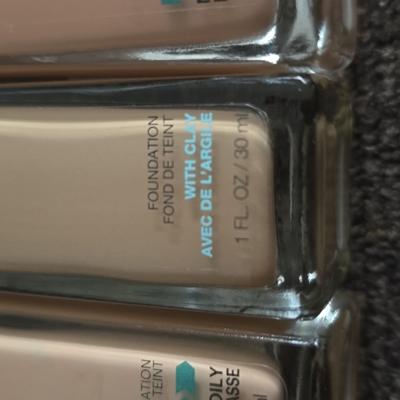MAYBELLINE FIT ME FOUNDATION DEWY AND SMOOTH 3 BOTTLES - Picture 3 of 8